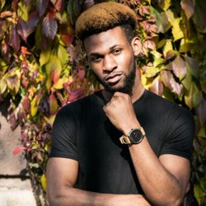 Younger man playing games—warning sign for mature women